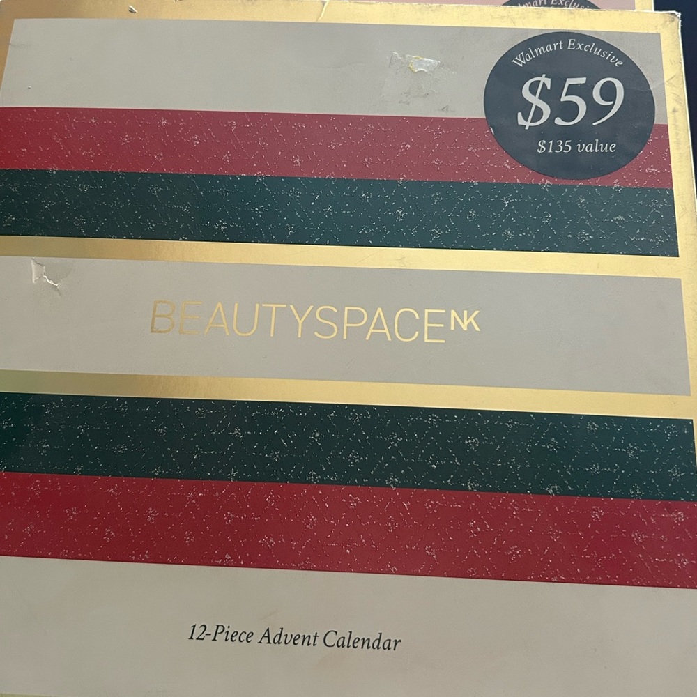12 days of makeup set (Christmas edition)